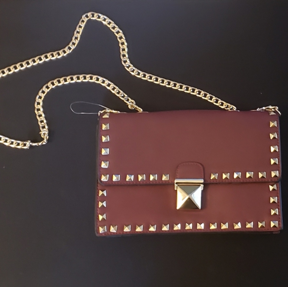 Burgendy Red / Gold Faux Leather Crossbody Purse